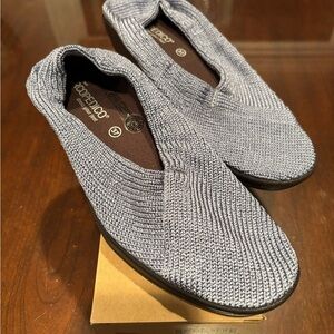 Arcopedico Women's Slate blue Knit Flats size 37 EU